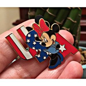 🎀2002 Official Disney Lanyard USA Minnie Pin🎀